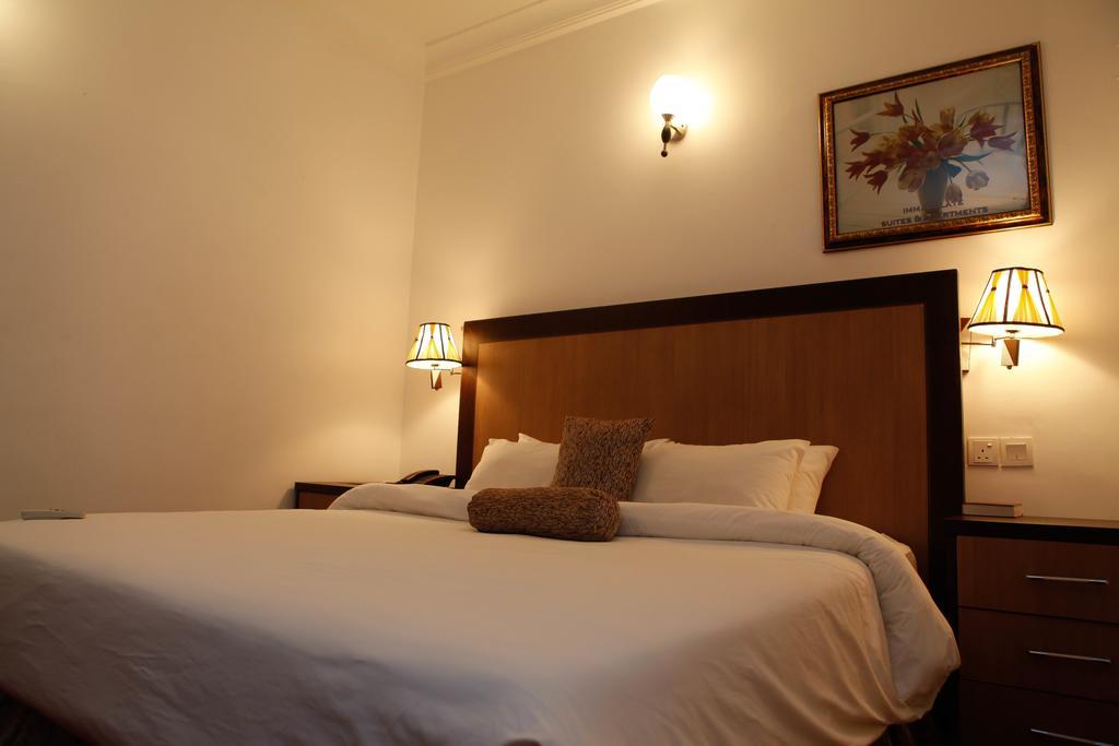Immaculate Suites And Apartments Mobushipe Room photo