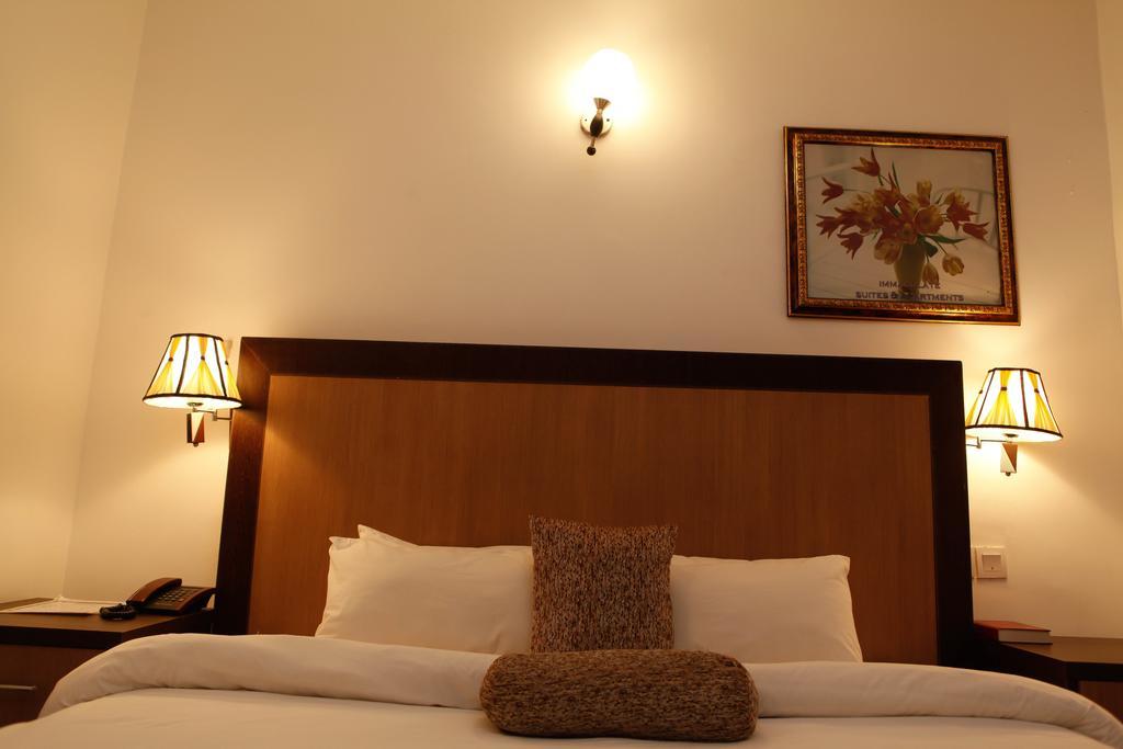 Immaculate Suites And Apartments Mobushipe Room photo