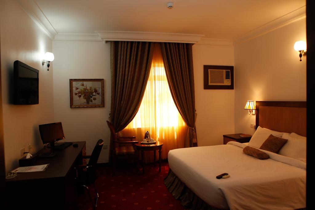 Immaculate Suites And Apartments Mobushipe Room photo